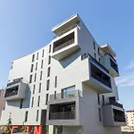 Icon H - Luxury Suites & Apartments